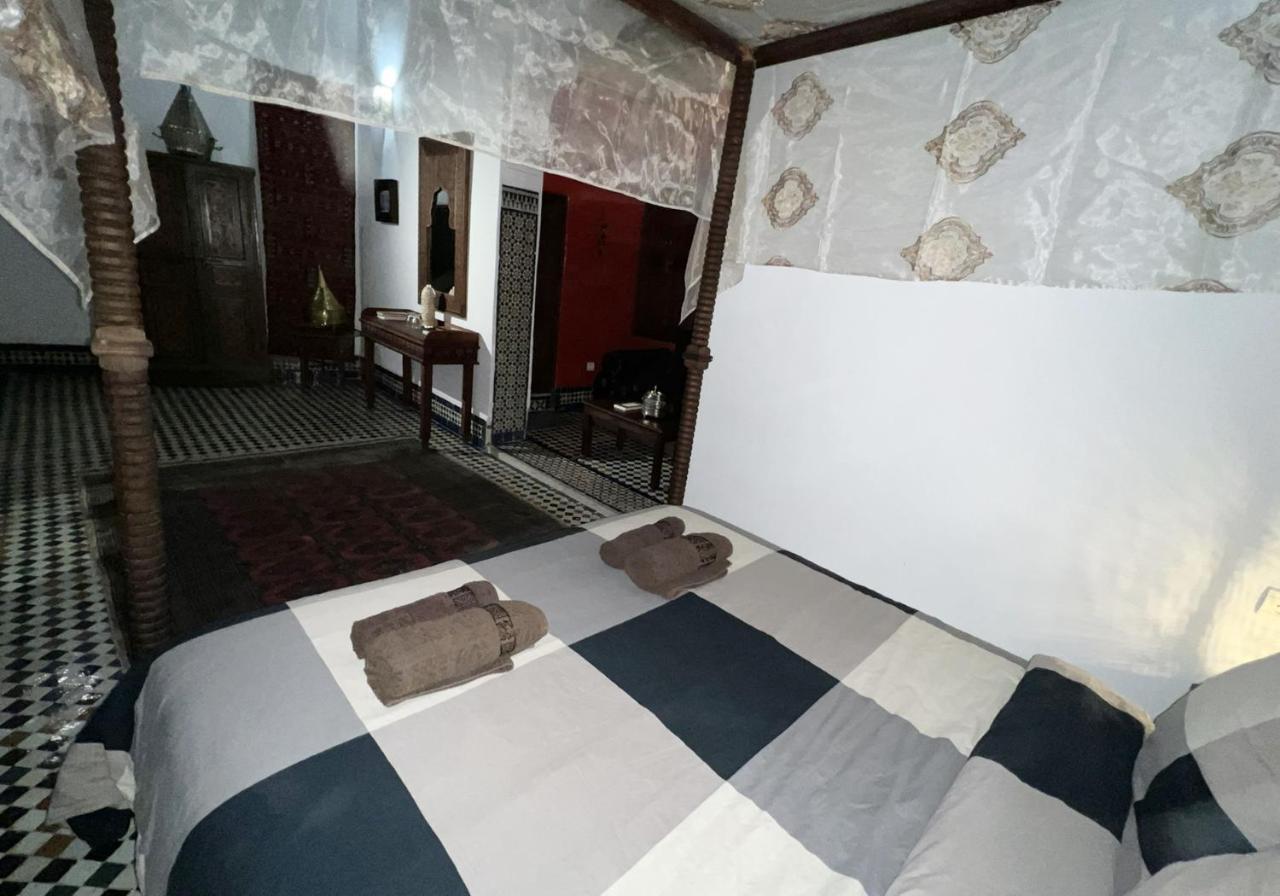 Riad Dezayn Fes Luaran gambar